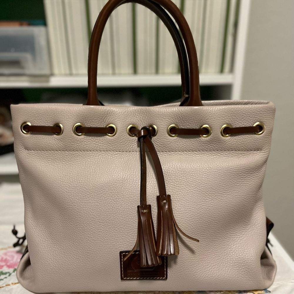 Dooney & Bourke bag
